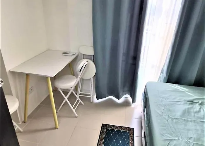 View With Balcony At Kasara Residences C5 Pasig Apartahotel 4*