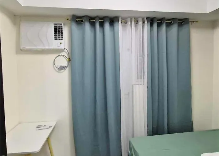 View With Balcony At Kasara Residences C5 Pasig Apartahotel 4*