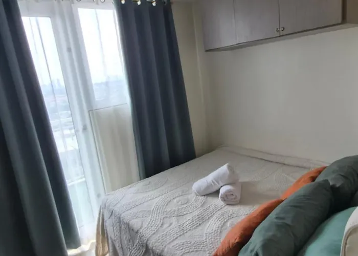 Apartahotel View With Balcony At Kasara Residences C5 Pasig 4*